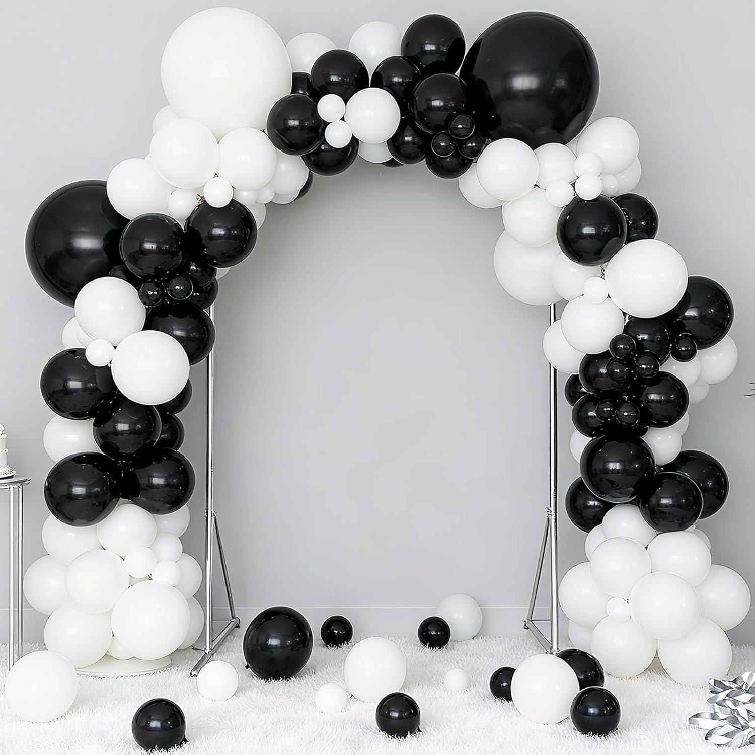 136 Pcs Black & White Latex Ba - đánh giá và giá Event Launch Party