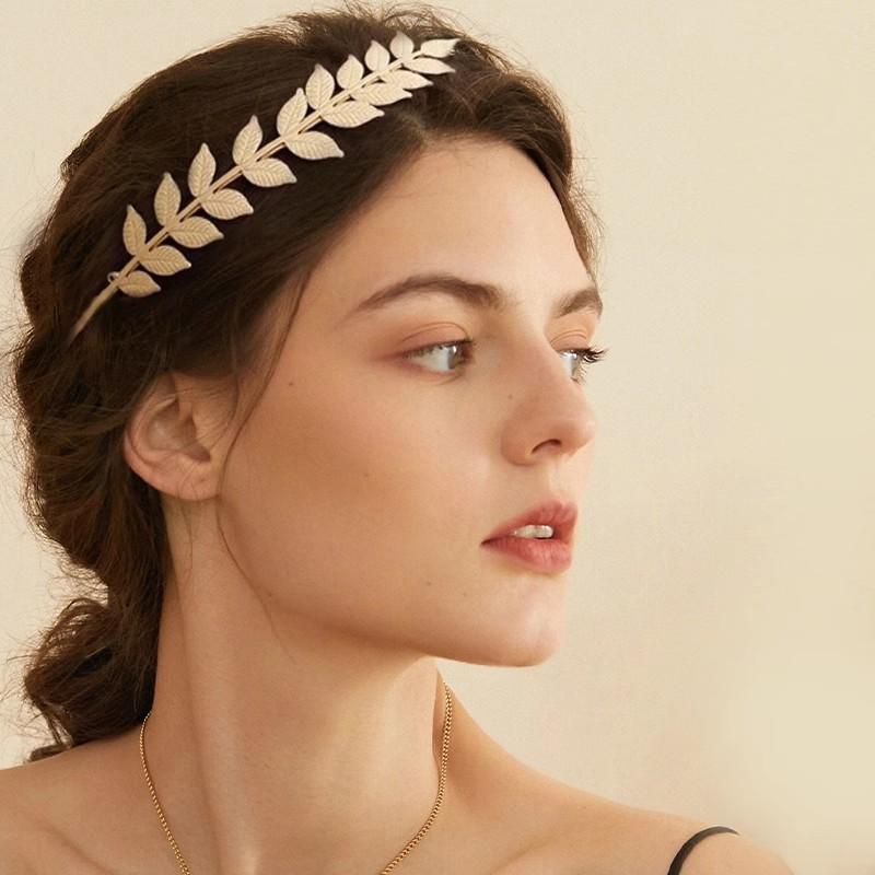 【B】Retro Gold Color Leaf Headb - đánh giá và giá Event Suppliers